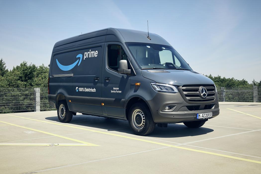 Die neuen Fahrzeuge sollen für Amazon künftig jährlich über 200 Millionen Pakete in Europa ausliefern. Foto: Mercedes-Benz Vans
