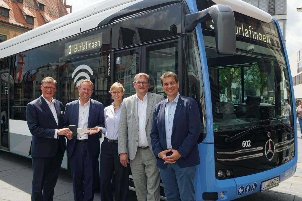 Die neuen eCitaro Elektrobusse sollen ab 2026 sukzessive den Dieselbestand der SWU ersetzen und im Linienbetrieb in Ulm und Neu-Ulm zum Einsatz kommen. | Foto: Daimler Truck