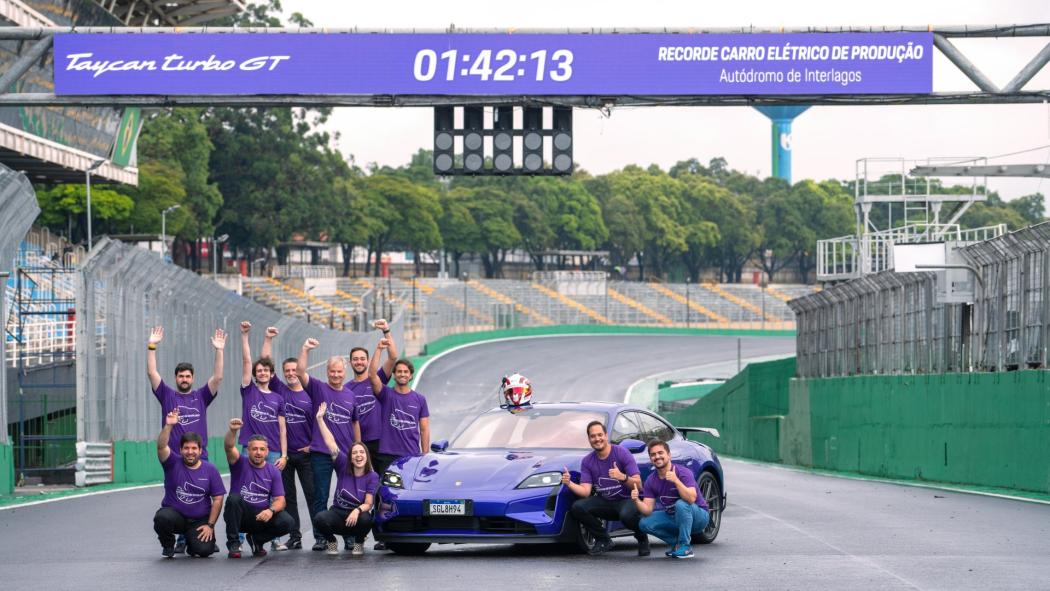 Rennrekorde wie in Interlagos sind für Porsche auch Härtetests für den Akku. | Foto: Porsche