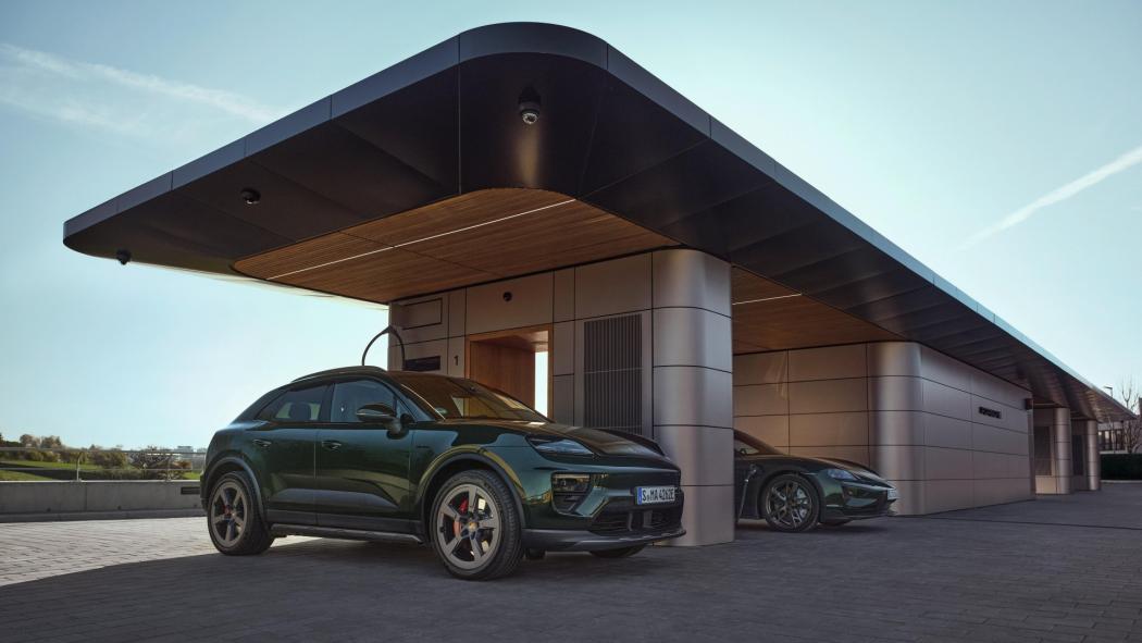 Schneller und schöner laden: Neue Porsche Lade-Lounge Leonberg. | Foto: Porsche