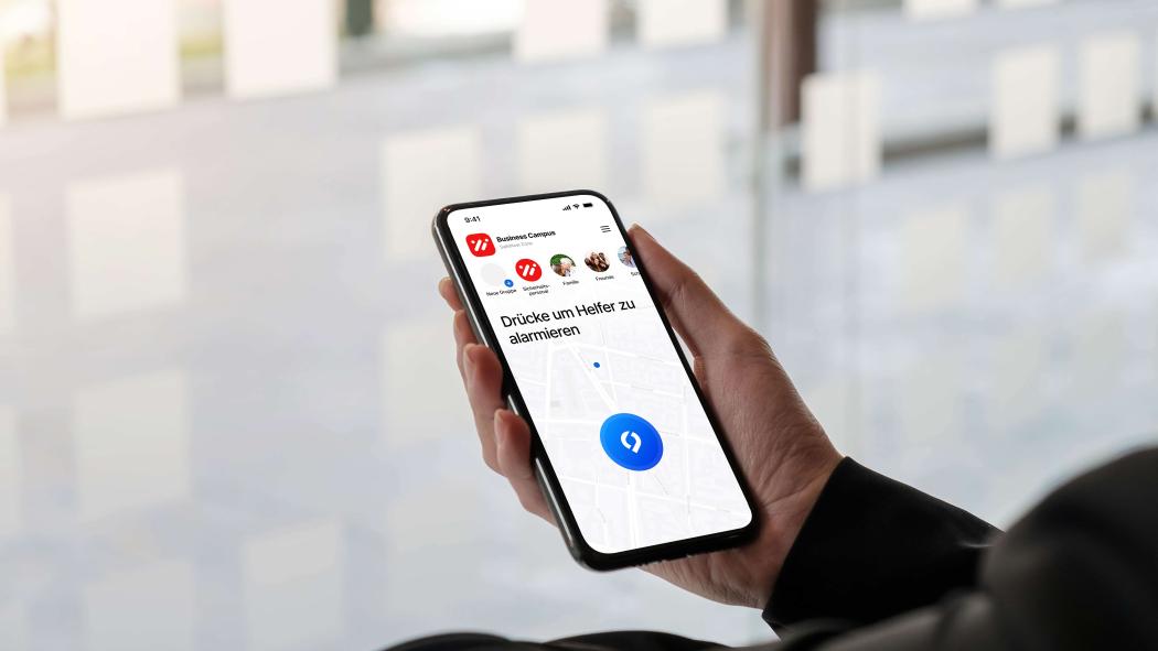 Testbetrieb am Hamburger Hauptbahnhof: Über die App „SafeNow“ konnten Nutzerinnen und Nutzer mit einem Klick diskret Hilfe anfordern – direkt verbunden mit dem Sicherheitspersonal vor Ort. | Foto: SafeNow