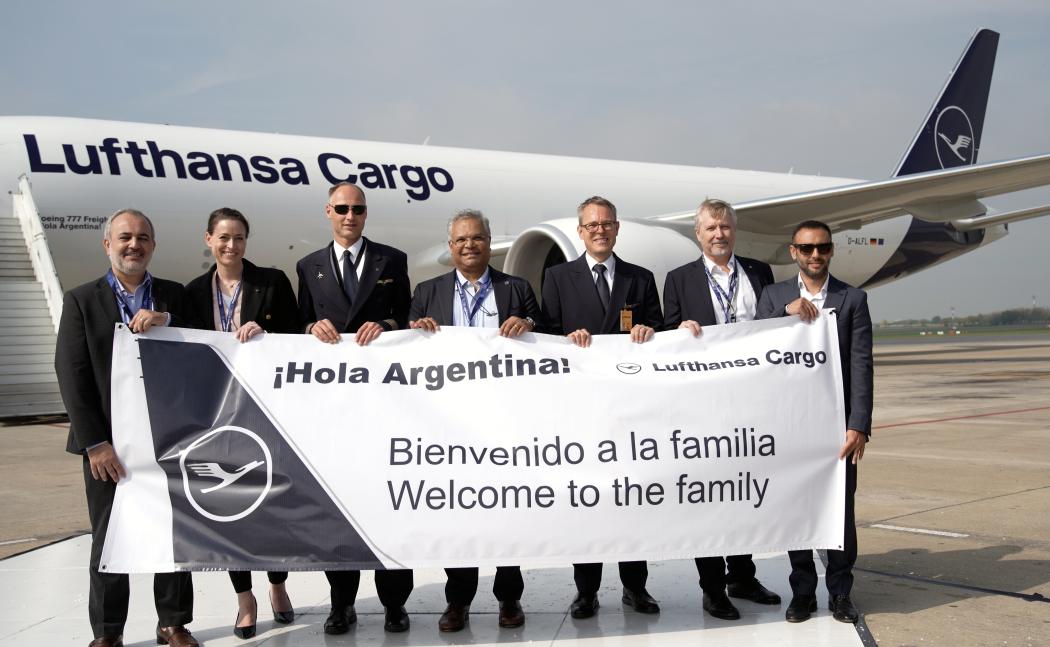 ¡Hola Argentina!“ heißt das neue Flugzeug, mit dem Lufthansa Cargo ihre Kapazitäten nach Südamerika erhöht. (Foto: Lufthansa Cargo)