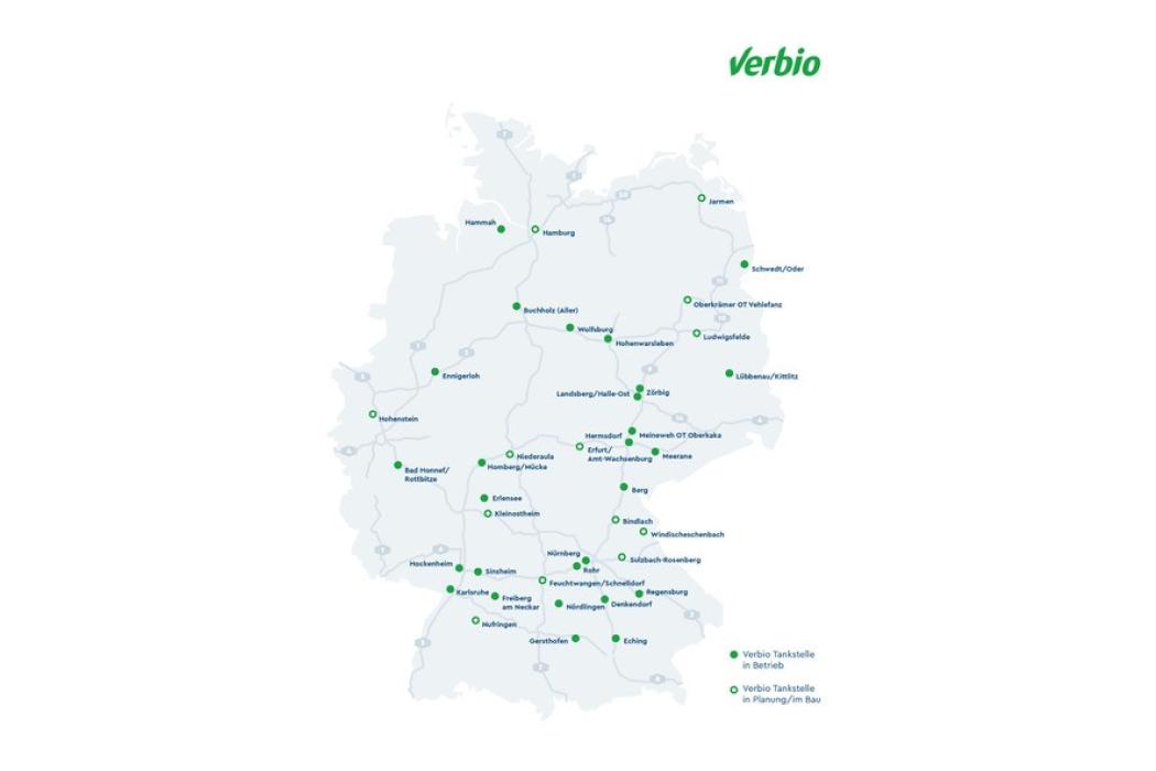Bundesweit kann an mehr als 30 eigenen sowie Partner-Tankstellen rund um die Uhr Biomethan bezogen werden. (Grafik: Verbio)