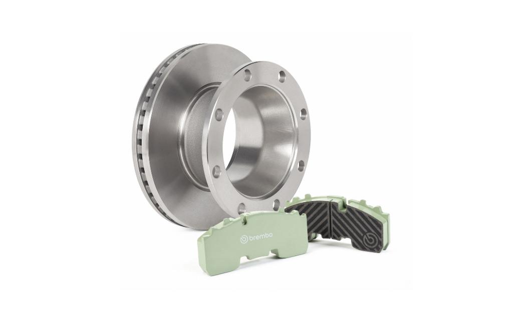 Bremsscheibe aus Spezialgusseisen und kupferfreie Bremsbeläge: Das im RE-BREATH-Projekt entwickelte Bremssystem von Brembo reduziert Partikelemissionen im öffentlichen Nahverkehr deutlich. | Foto: Brembo