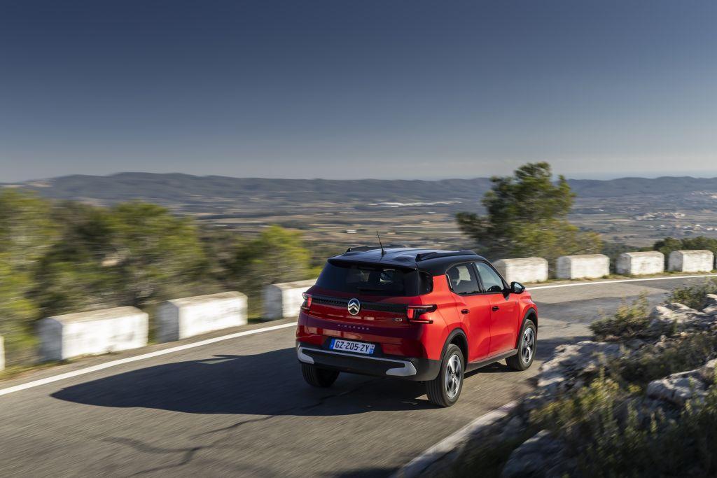 Elektrisch und günstig in die Ferne schweifen: Der eC3 Aircross kommt jetzt auch mit größerer Batterie - und bis zu 400 Kilometer weit. | Foto: Citroen