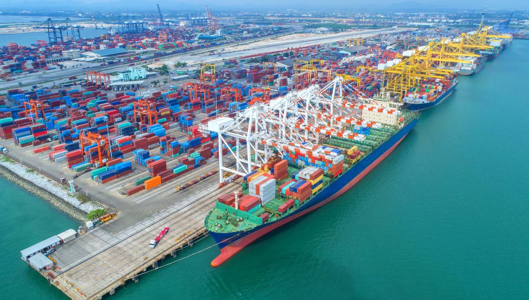 Der Containerhafen Laem Chabang ist Thailands wichtigster Seehafen und ein zentraler Knotenpunkt für den internationalen Handel. (Foto: Gettyimages/Gebrüder Weiss)
