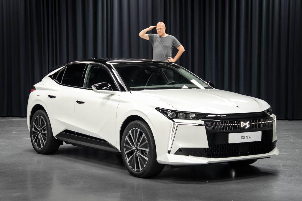 Auf der Suche nach neuen und weiteren Kunden: Der DS4 wurde zum N°4 geliftet und kommt jetzt auch  als "Collection Jules Verne". Mit dem elektrischen "E-Tense" (hier im Bild) schlägt die Modellreihe ein neues Kapitel auf. | Foto: Dani Heyne