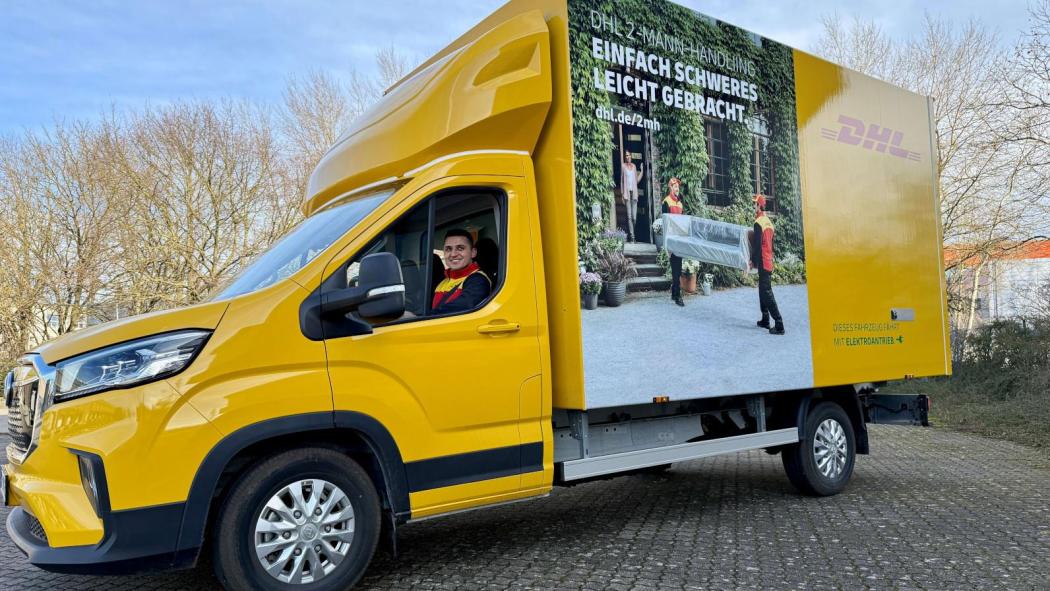 Die Kastenwagen vom Vermieter Nextmove sind auf der letzten Meile von DHL 2-Mann-Handling umweltfreundlich mit Elektromotor unterwegs. Foto: DHL Group