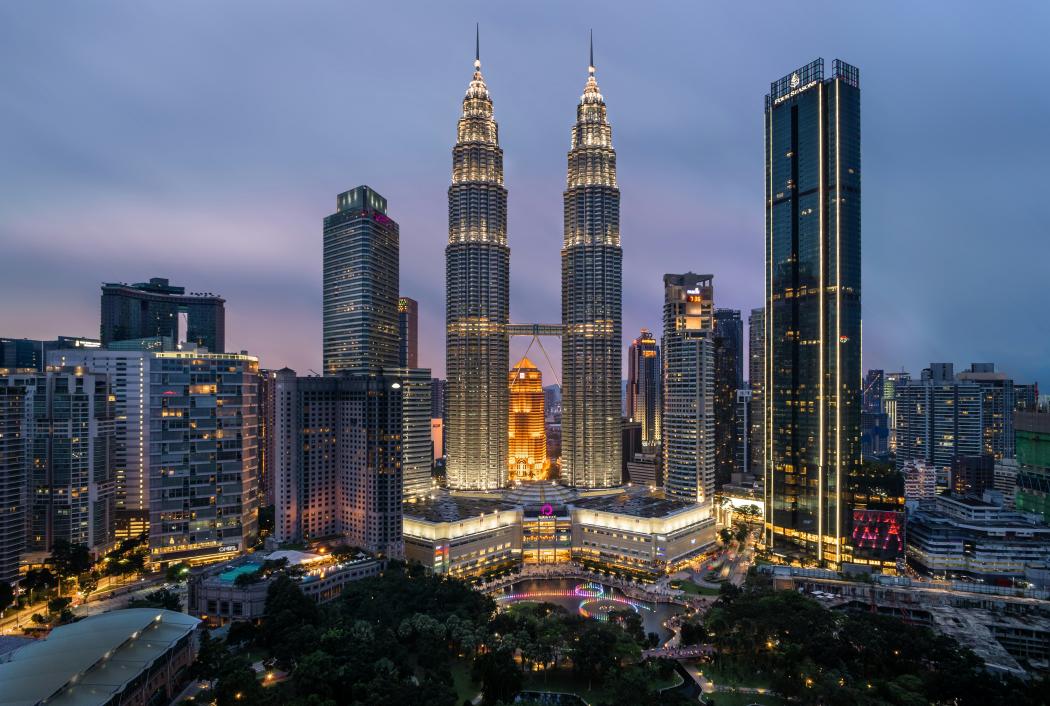 Blick auf Kuala Lumpur: Die malaysische Hauptstadt modernisiert ihre Verkehrsplanung mit digitalen Lösungen und Echtzeitdaten. | Foto: Esmonde Yong via Unsplash