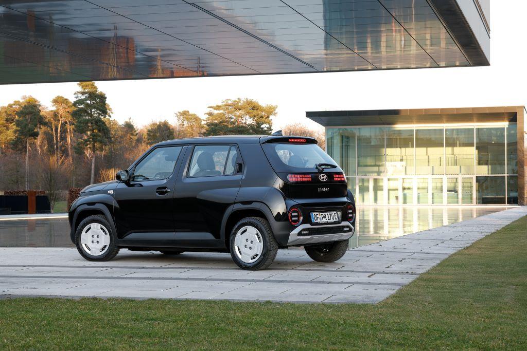 Quadratisch, praktisch, gut: Der Inster boostet die Verkäufe bei Hyundai - und dürfte seinen Teil zum Erreichen der Flottenziele beitragen. | Foto: Hyundai