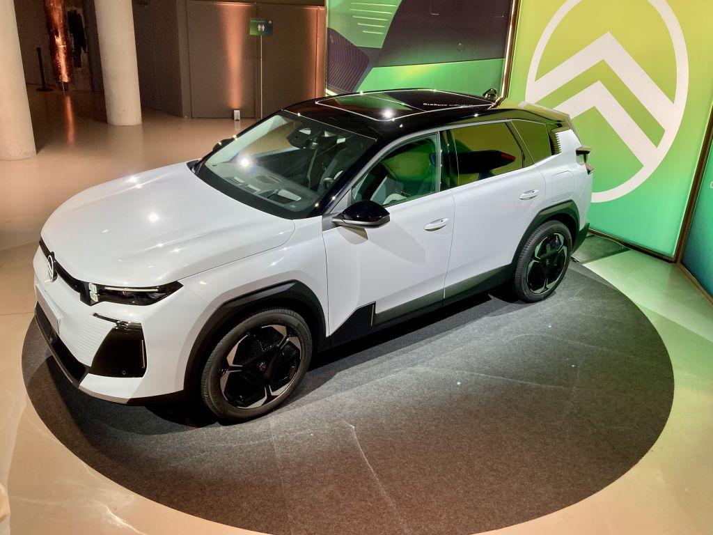 Der C5 Aiurcross startet in der Basis in Deutschland ab günstigen 33.990 Euro. Wenig Geld für viel Auto made in France. | Foto: G. Soller