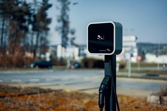 Mehr drin: Der Charger me 3 verfügt jetzt serienmäßig über einen integrierten FI-Schutz. | Foto: Juice Technology 
