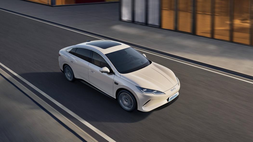 Dezent ausgebremst: Die in China "Chaomei" genannte Limousine ist noch nicht weltweit ausgerollt. Zuletzt hat BYD sein Programm massiv erweitert. | Foto: BYD