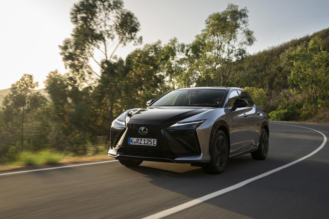 Mit der Überarbeitung hielt beim RZ auch "Steer by wire" Einzug. | Foto: Lexus