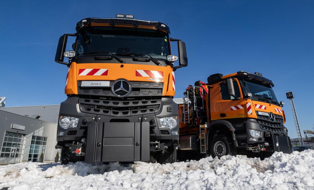 Mercedes-Benz Trucks lieferte die ersten 51 von 109 Mercedes-Benz Arocs an die Autobahn GmbH des Bundes aus. (Foto: Daimler Truck AG)