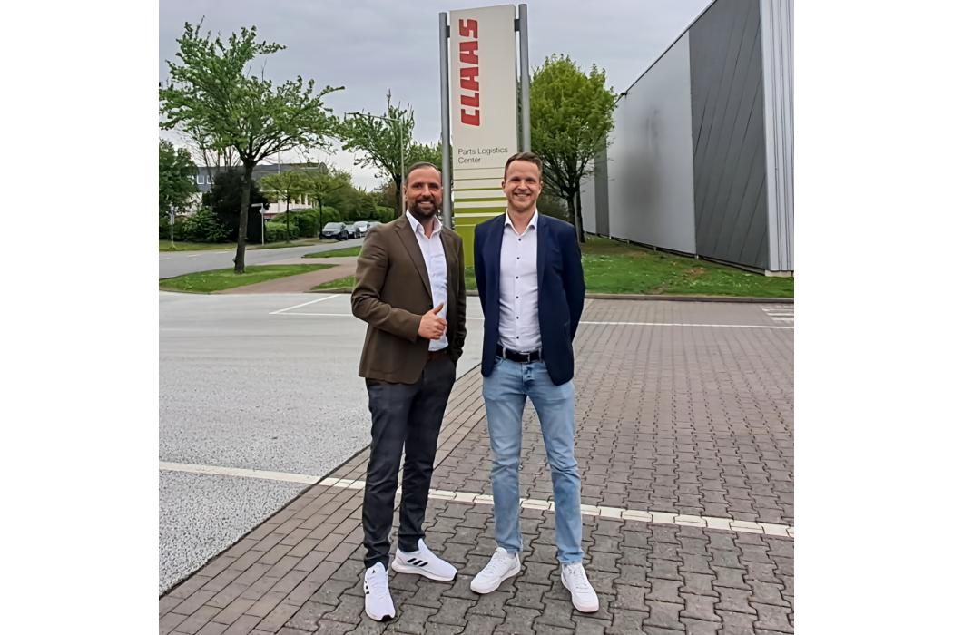Eduard Siegle (l), Head of Strategic Accounts Agriculture bei nox, und Jakob Kling, Client Success Manager Strategic Accounts bei Nox. (Foto: Nox)