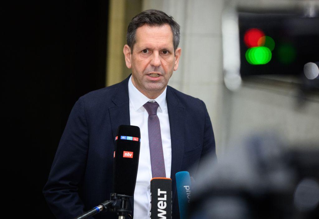 Kein Elektro-Zwang, sondern Vernunft: Damit Mobilität erschwinglich bleibt, muss sie elektrisch werden, argumentiert der neue Niedersachsen-Ministerpräsident Olaf Lies und appelliert an die Vernunft. | Foto: dpa/Bernd von Jutrchenka