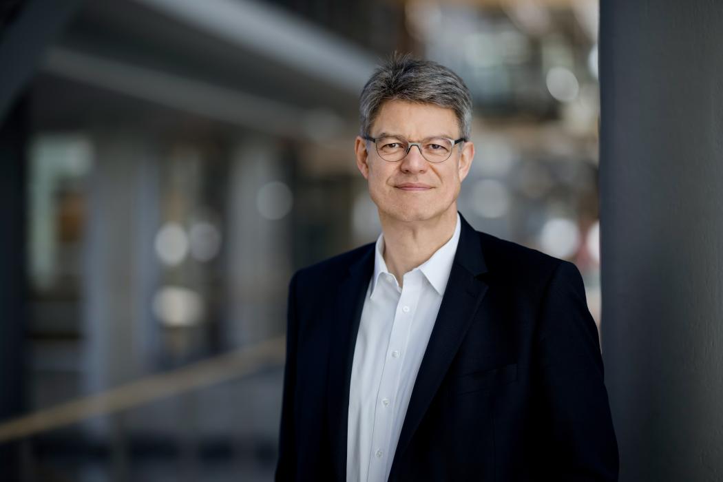 Im Bundestag erläuterte Patrick Schnieder die neuen finanziellen und strukturellen Rahmenbedingungen für den Verkehrssektor. (Foto: BMV)