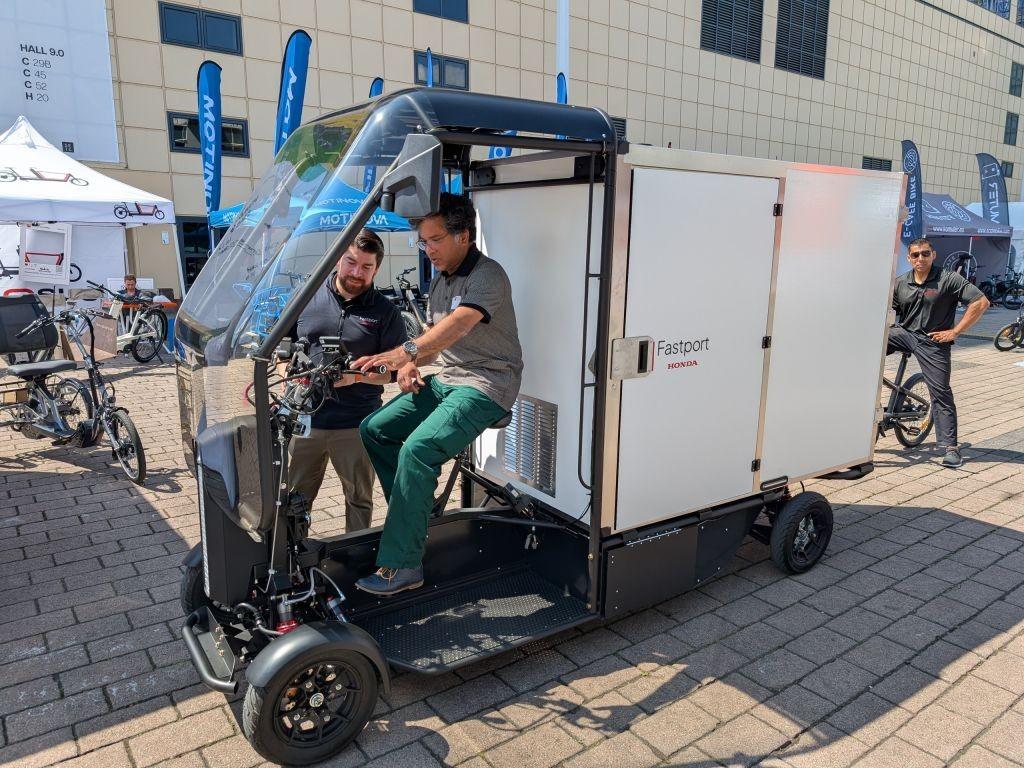 Honda goes Heavy: Mit der Submarke Fastport wagt sich der Autohersteller ins Bikebusiness. Das merkt man dem Rad an. | Foto: J. Reichel