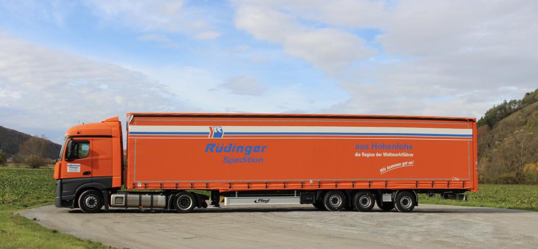 Gehört ab dem 1. Mai zum Stückgutnetzwerk der Online Systemlogistik (OSL): Der sauerländische Standort Attendorn der Rüdinger Spedition. Foto: Rüdinger Spedition