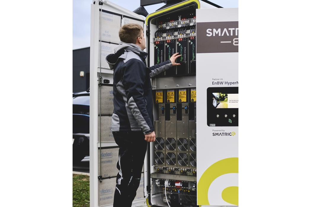 Der Aufbau von Ladeinfrastruktur beinhaltet viele Optimierungsmöglichkeiten. Smatrics stellt die mit Experten in einem Webinar vor. | Foto: Smatrics