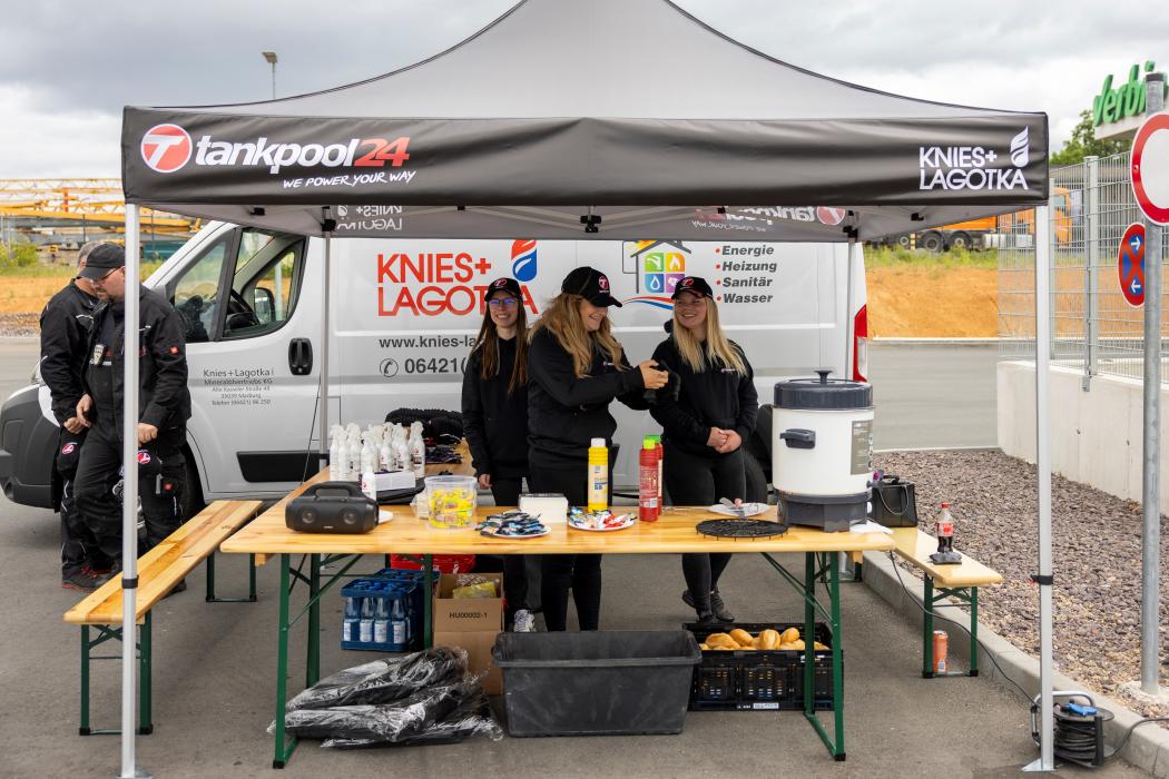 Am Tag des Fahrers verteilte Tankpool24 über 6000 Geschenke an Kraftfahrer. (Foto: Tankpool24)