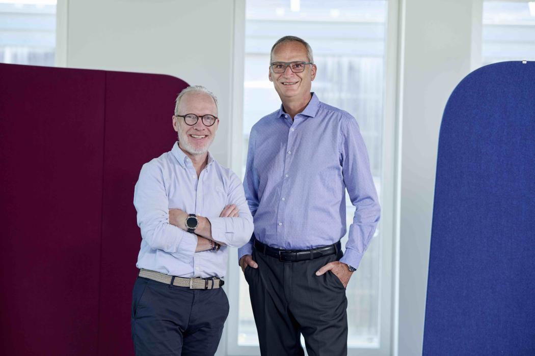 Linus Gebhardt (r.), Geschäftsführer und Co-Founder von TeleMatrik, wird künftig unterstützt von Franz-Joseph Miller, der als erfahrener Unternehmer den Vorsitz des neu geschaffenen Beirats übernimmt. (Foto: TeleMatrik)