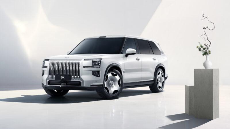 Der 9X zielt auf Rolls Royce Cullinan und Co. | Foto: Zeekr